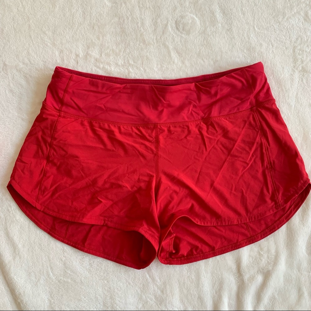 Lululemon 🍋 Red Speed Up short tall